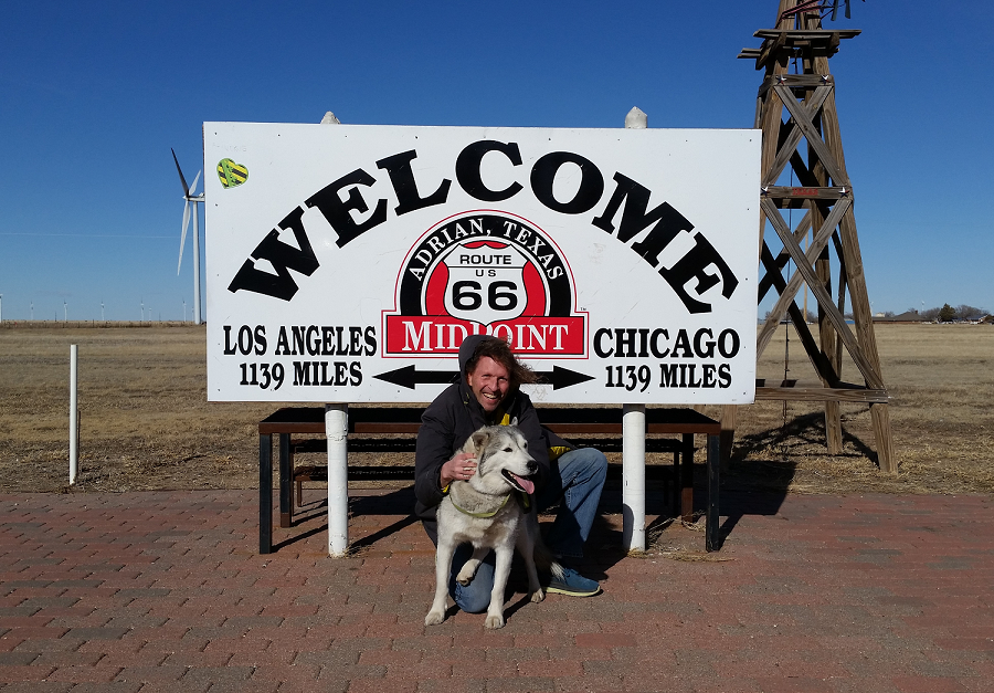 midpoint of route 66 - adrian texas
